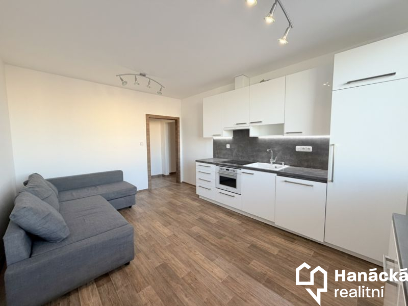 Pronájem,  Byt 3+1, 72m2, Holešov