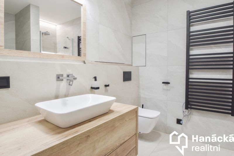 Pronájem exkluzivního bytu 3+kk, ul. Rejskova, Olomouc