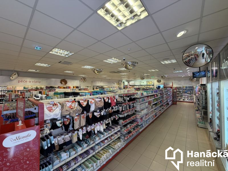 Pronájem, Obchodní prostor, 470m2, Hranice