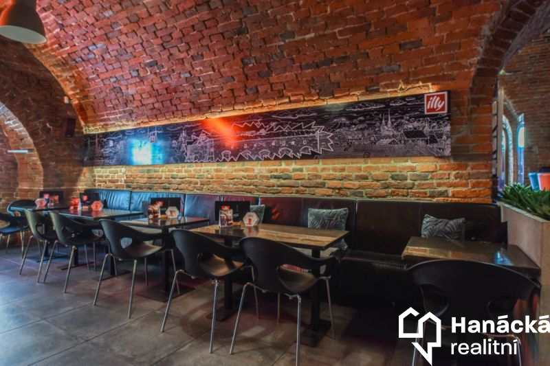 PŘEVZETÍ LEGENDÁRNÍ KAVÁRNY – ESPRESSO BAR ILLY