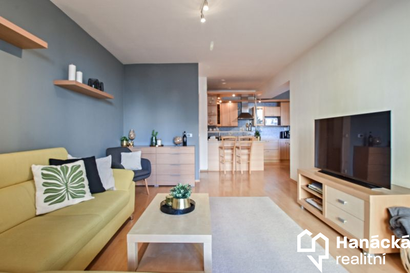 Prodej velmi pěkného bytu 2+kk s velkou terasou v 