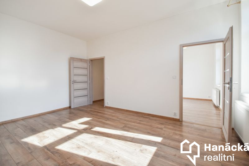 Pronájem bytu 2+kk ul. Jeremenkova, Olomouc