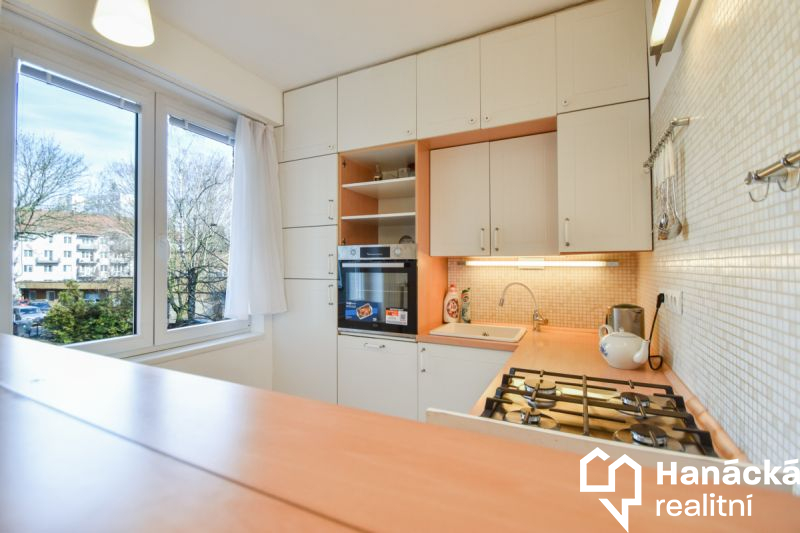 Pronájem cihlového bytu 3+kk v Olomouci, ulice Štítného