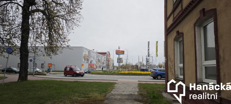 Pronájem tří kanceláří - Holická