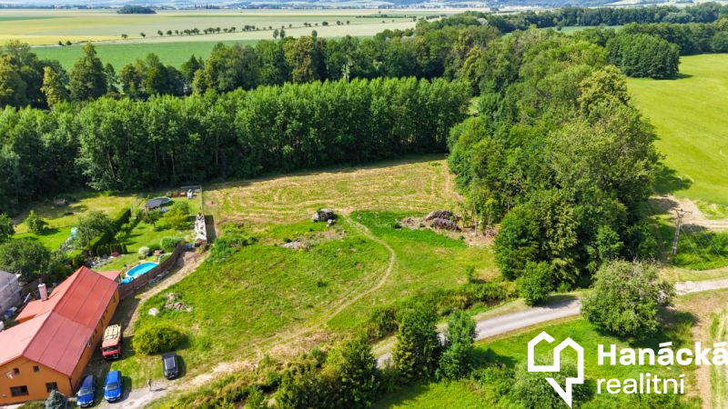 Stavební pozemek 6794 m² – Haukovice u Uničov