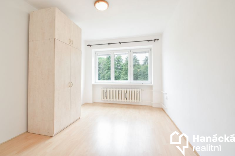 Cihlový byt 3+1 s garáží, Olomouc, ulice Zamykalova