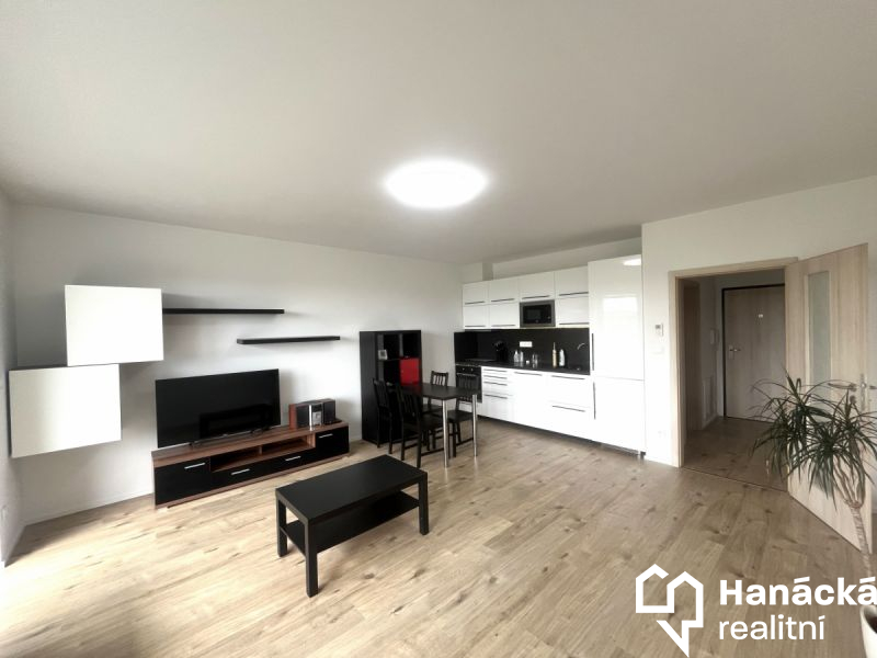 Pronájem bytu 1+kk s garáží v Olomouci, Loudova ul.