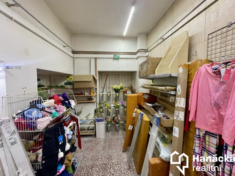 Prodej, Obchodní prostor, 800m2, Bruntál