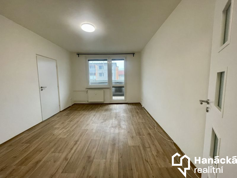 Pronájem,  Byt 3+1, 70m2, Višňovce, Hulín