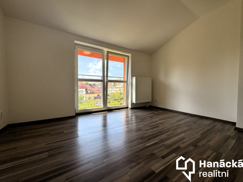 Pronájem malého bytu 1+kk v Olomouci, ul. Schweitz