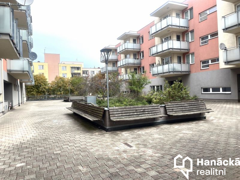 Pronájem pěkného bytu 1+kk v Olomouci, ul. Družebn