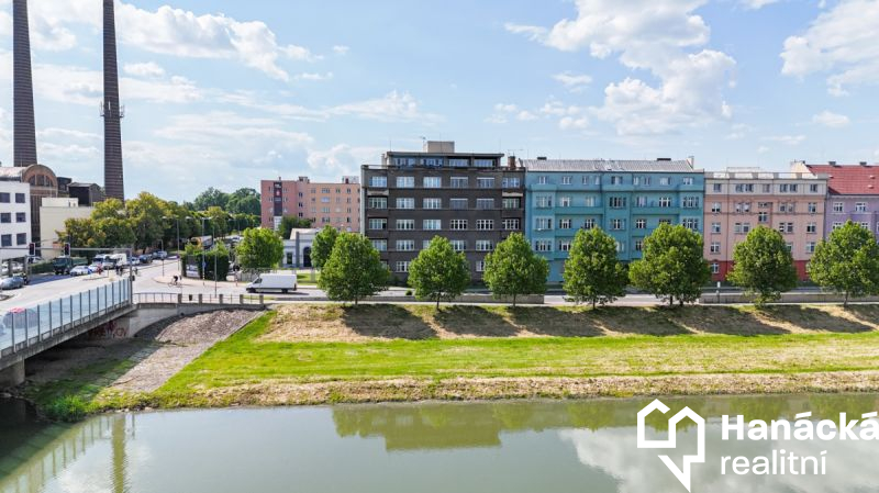Prodej prostorného bytu 3+1+jídelna v Přerově