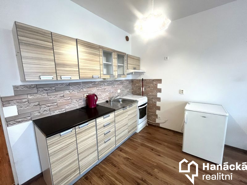 Pronájem pěkného bytu 1+kk v Olomouci, ul. Družebn