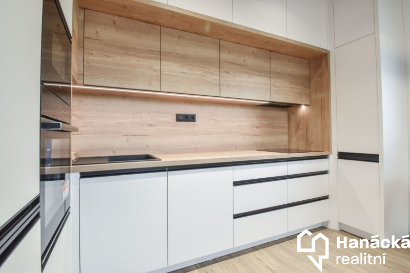 Pronájem exkluzivního bytu 3+kk, ul. Rejskova, Olomouc