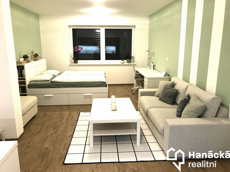 Pronájem zánovního bytu 1+kk v Olomouci, Dolní nov