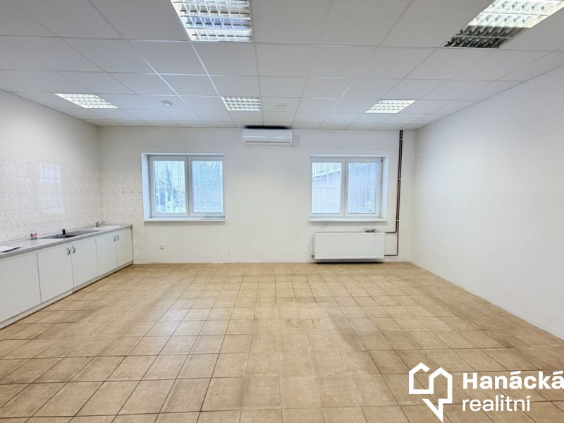 Pronájem,  Obchodní prostor 100m2, Bystřice pod Hostýnem