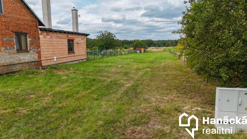 Prodej stavebního pozemku 5394 m2 - Staměřice