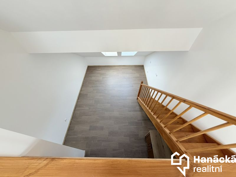 Pronájem,  Byt 2+kk, 50m2, Dolní, Bystřice pod Hos