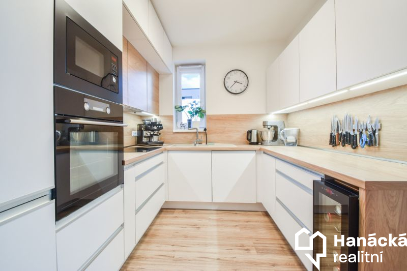 Pronájem nadstandardního 2+kk, tř. Jiřího Pelikána