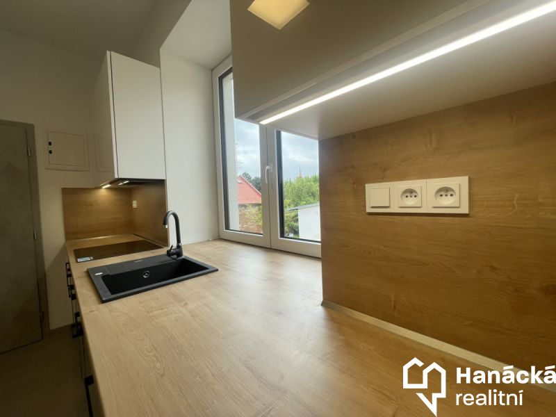 Pronájem,  Byt 1+kk, 29m2, Hulín