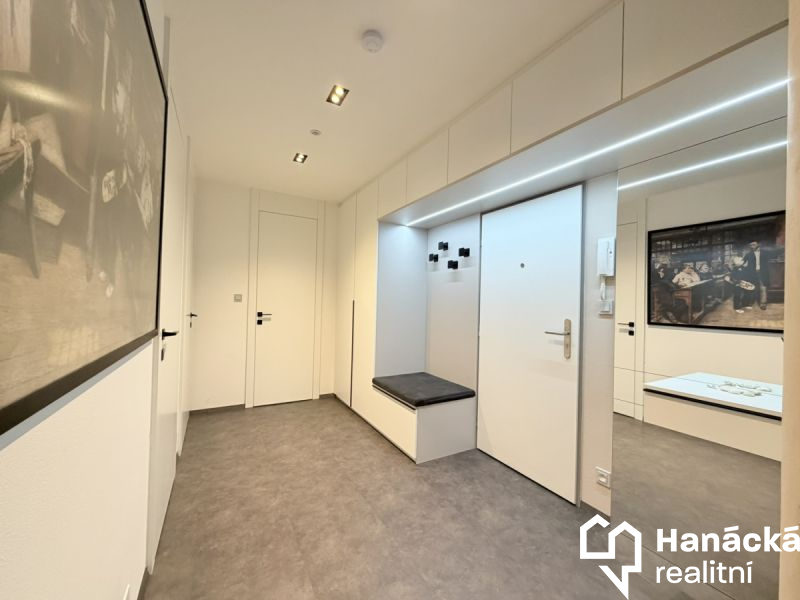 Prodej,  Byt 3+kk s terasou, parkovací stání, 110m