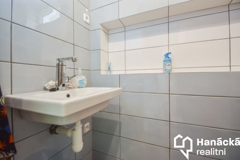 Prodej dvoupodlažní chaty 83 m2 v obci Drahanovice