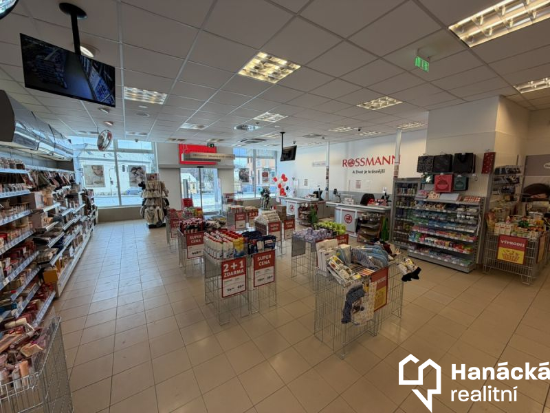 Pronájem, Obchodní prostor, 470m2, Hranice
