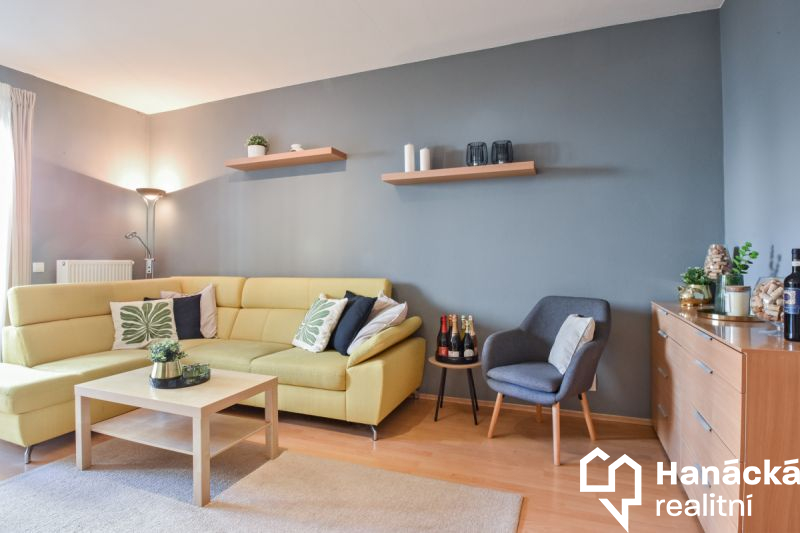 Prodej velmi pěkného bytu 2+kk s velkou terasou v 