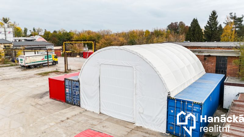 Pronájem haly (115 m&sup2;) vč. 2 skladovacích kontejnerů