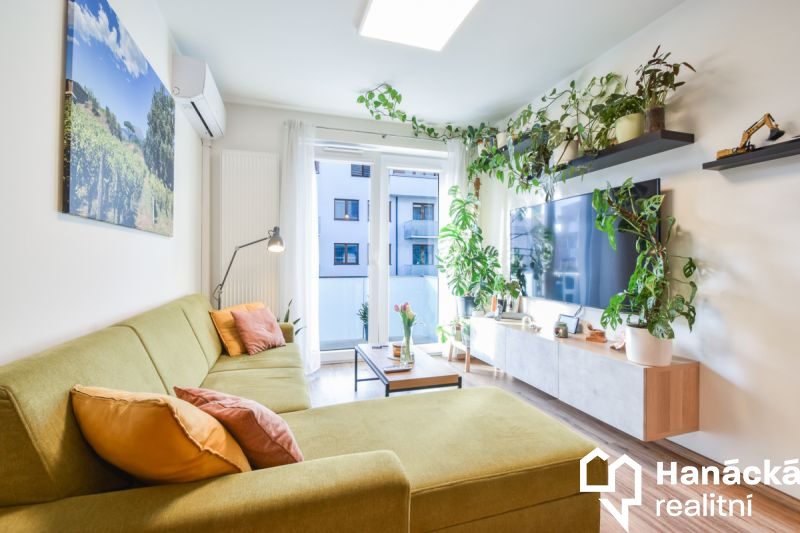 Pronájem nadstandardního 2+kk, tř. Jiřího Pelikána