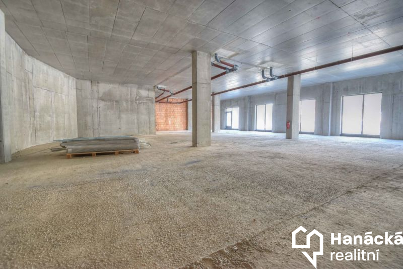Prodej nových obchodních prostor 345 m2 v OL, Wolk