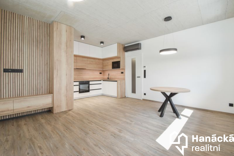 Pronájem exkluzivního bytu 3+kk, ul. Rejskova, Olomouc