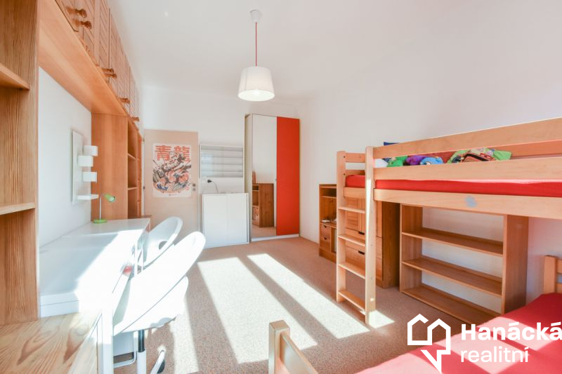 Pronájem cihlového bytu 3+kk v Olomouci, ulice Štítného