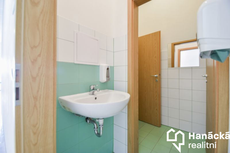 Prodej nebytových prostor v Olomouci, ul. Družební