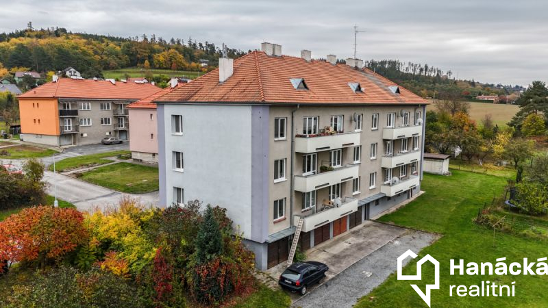 Prodej cihlového bytu 3+1 s lodžií v obci Dolany u Olomouce