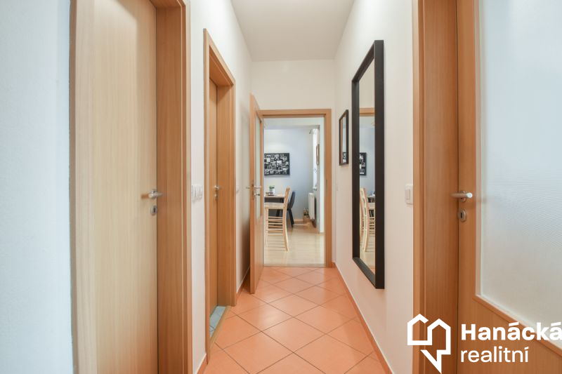 Prodej velmi pěkného bytu 2+kk s velkou terasou v 