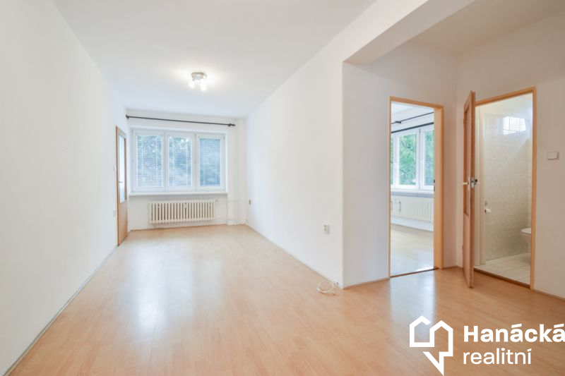 Cihlový byt 3+1 s garáží, Olomouc, ulice Zamykalova