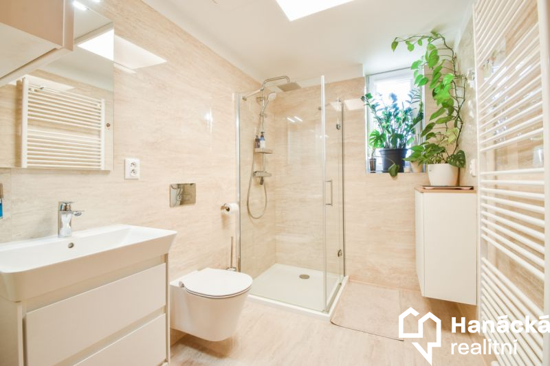 Pronájem nadstandardního 2+kk, tř. Jiřího Pelikána