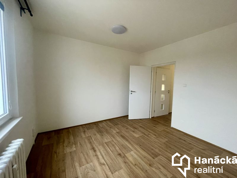 Pronájem,  Byt 3+1, 70m2, Višňovce, Hulín