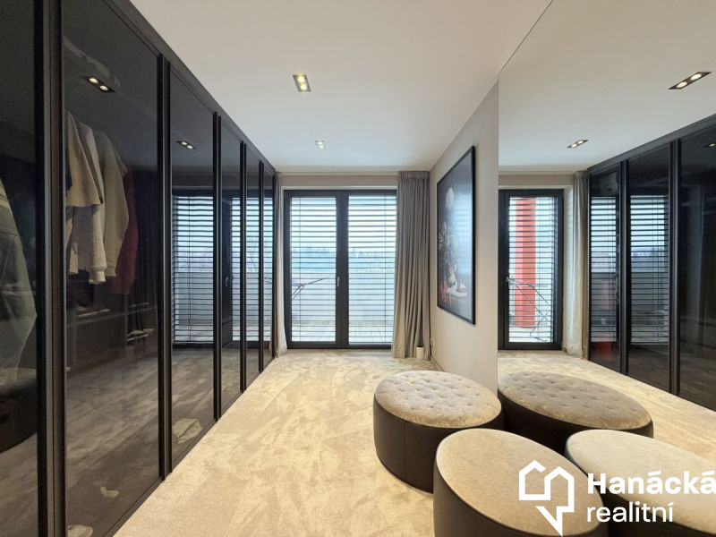 Prodej,  Byt 3+kk s terasou, parkovací stání, 110m