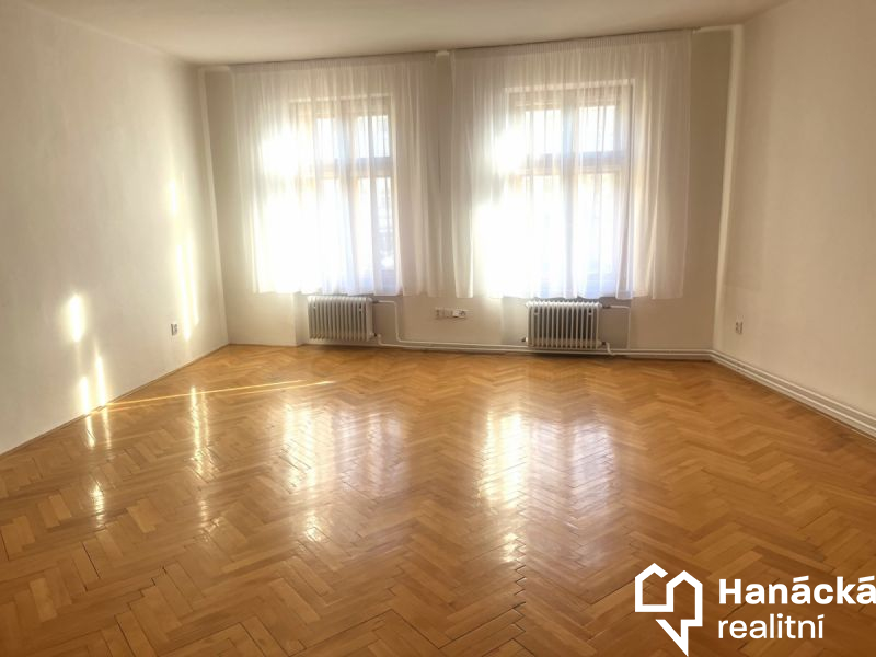 Pronájem velmi pěkného bytu 1+1 v centru Olomouce