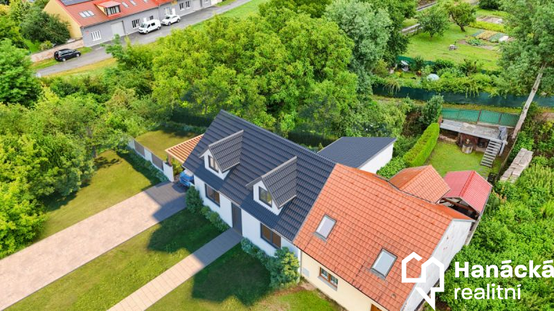 Stavební pozemek 298 m2, Olomouc - Nemilany