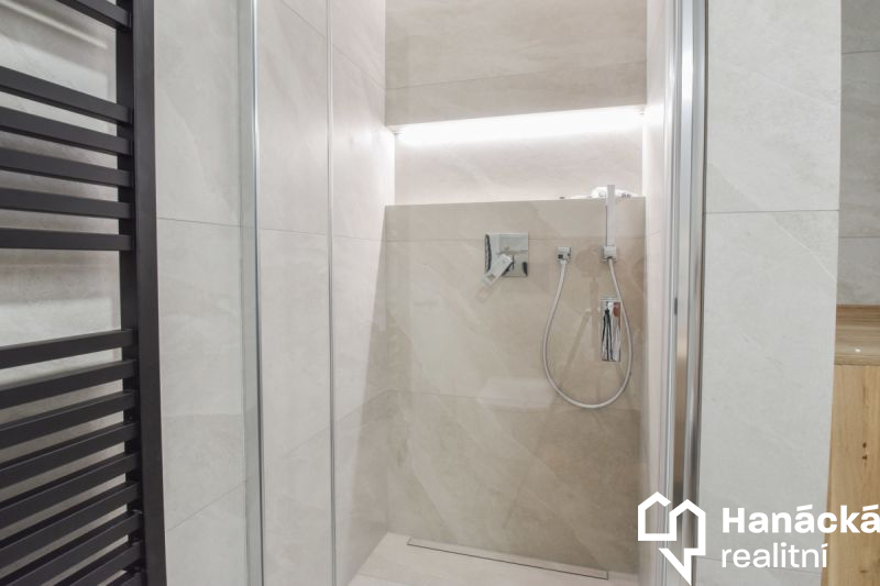 Pronájem exkluzivního bytu 3+kk, ul. Rejskova, Olomouc