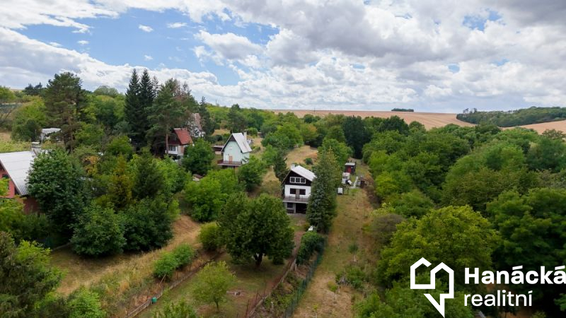 Prodej pěkné chaty ve Lhotě pod Kosířem