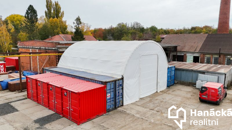 Pronájem haly (115 m&sup2;) vč. 2 skladovacích kontejnerů