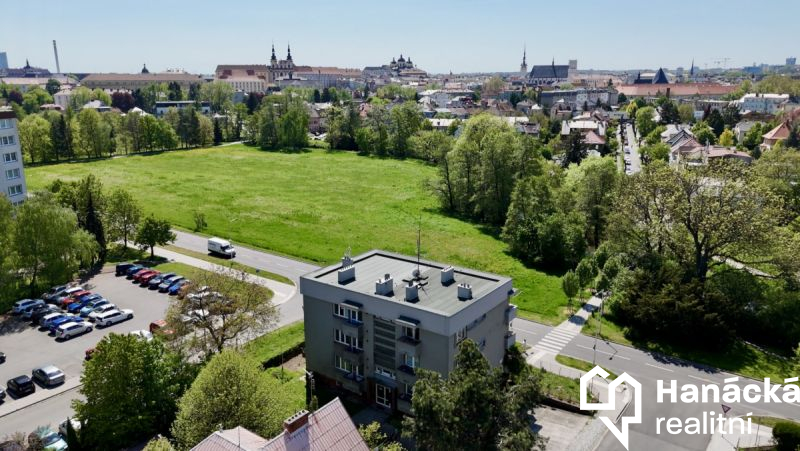 Cihlový byt 3+1 s garáží, Olomouc, ulice Zamykalova