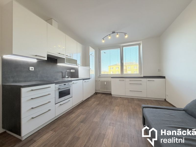 Pronájem,  Byt 3+1, 72m2, Holešov