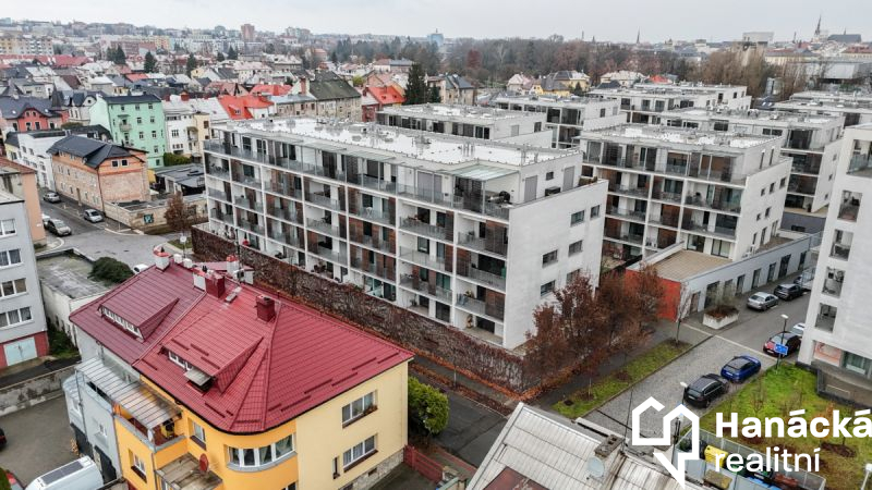 Prodej bytu 3+kk s terasou 80m2 a parkováním, ul. 