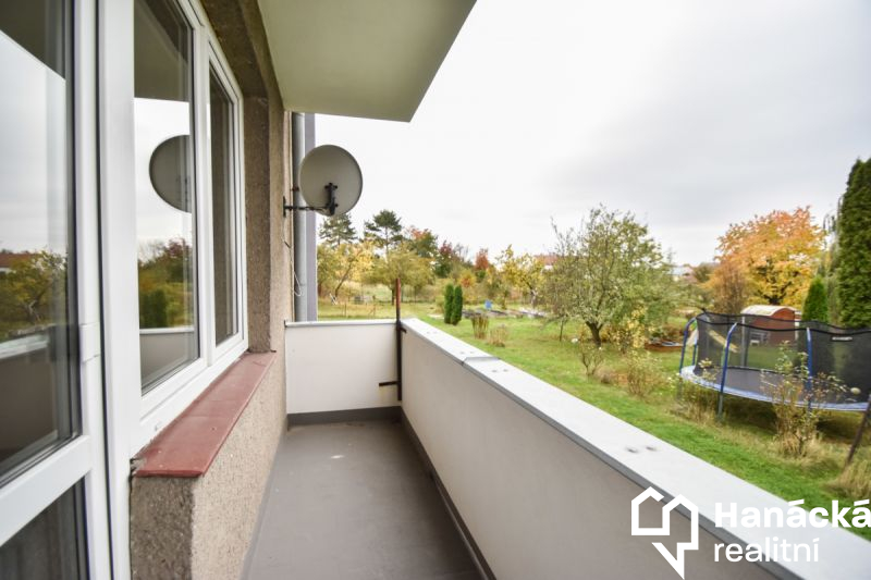 Prodej cihlového bytu 3+1 s lodžií v obci Dolany u Olomouce