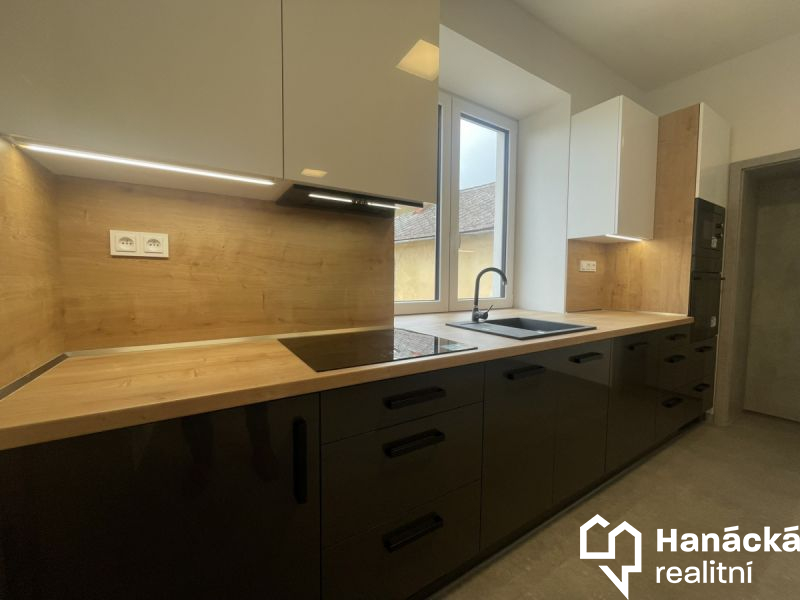 Pronájem,  Byt 1+kk, 29m2, Hulín